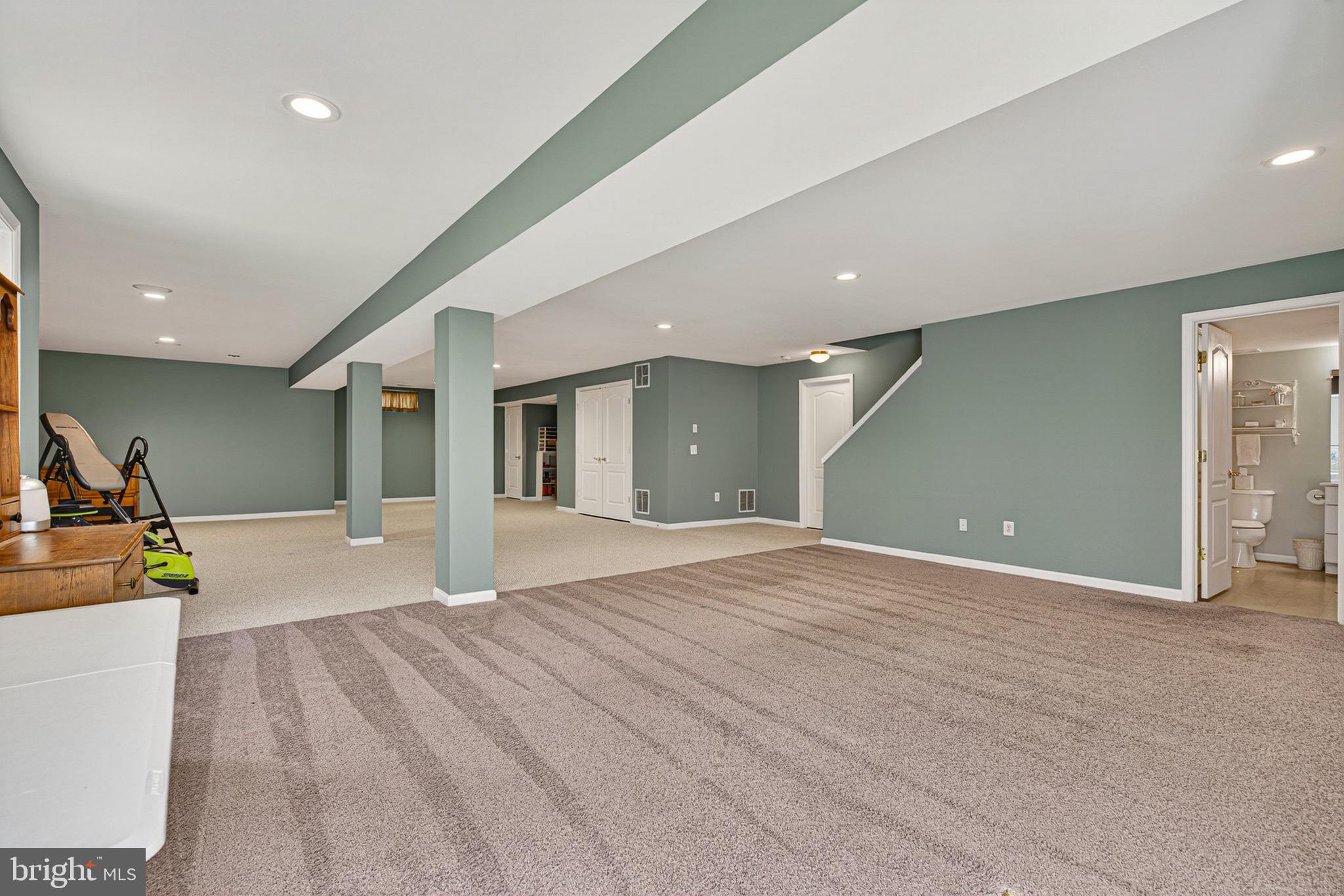 VINEYARD OAK NORTH - Residential