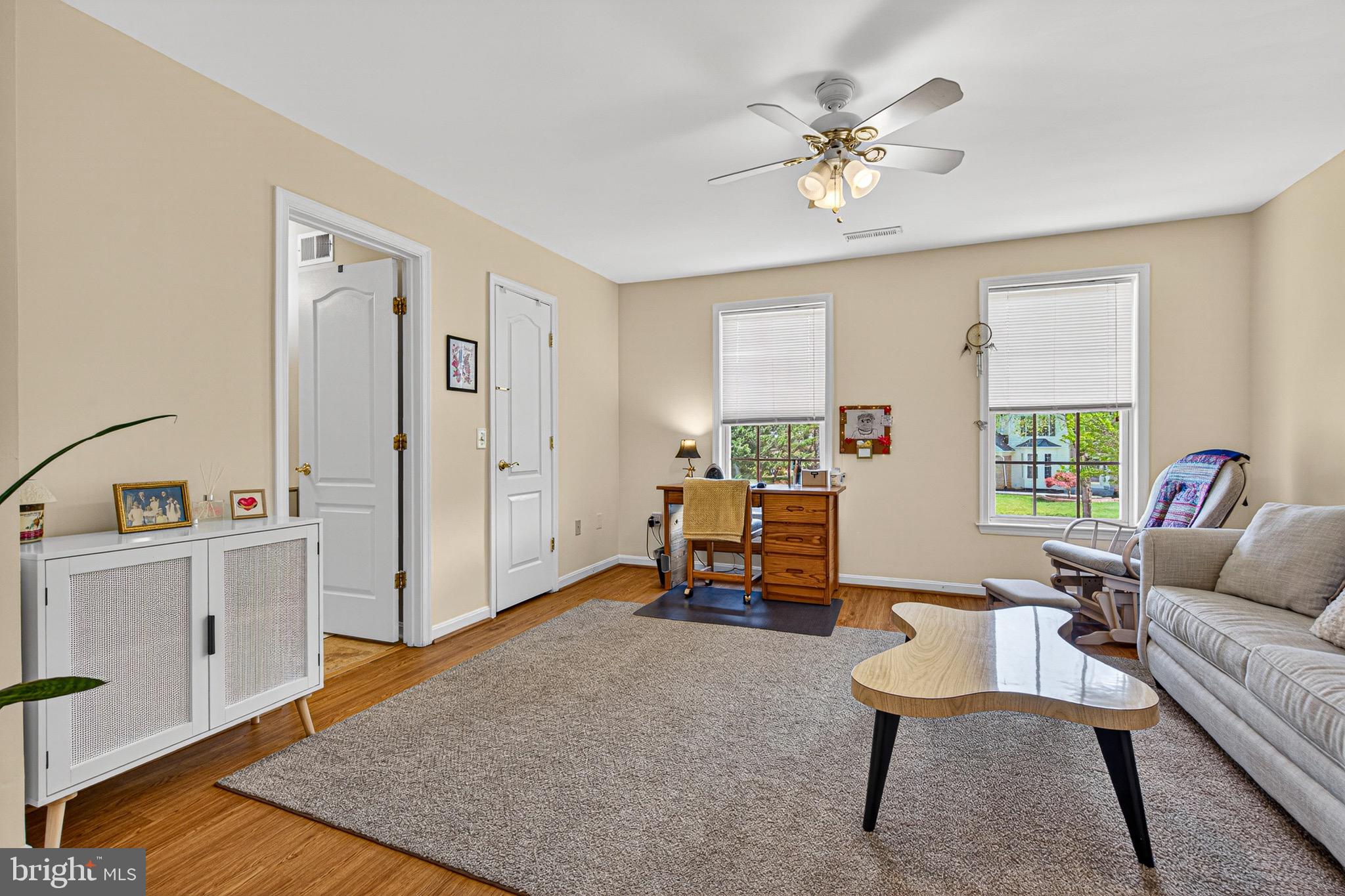 VINEYARD OAK NORTH - Residential