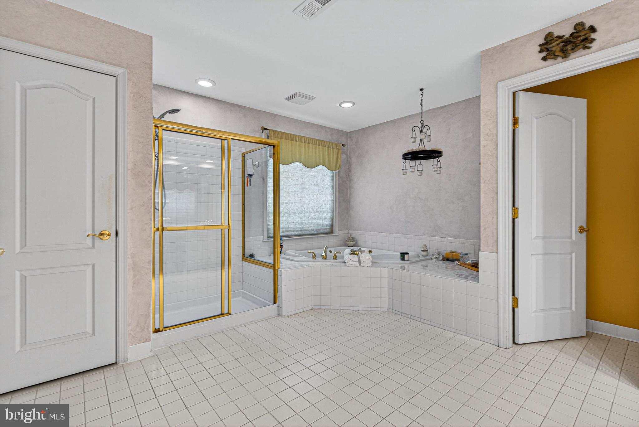 VINEYARD OAK NORTH - Residential