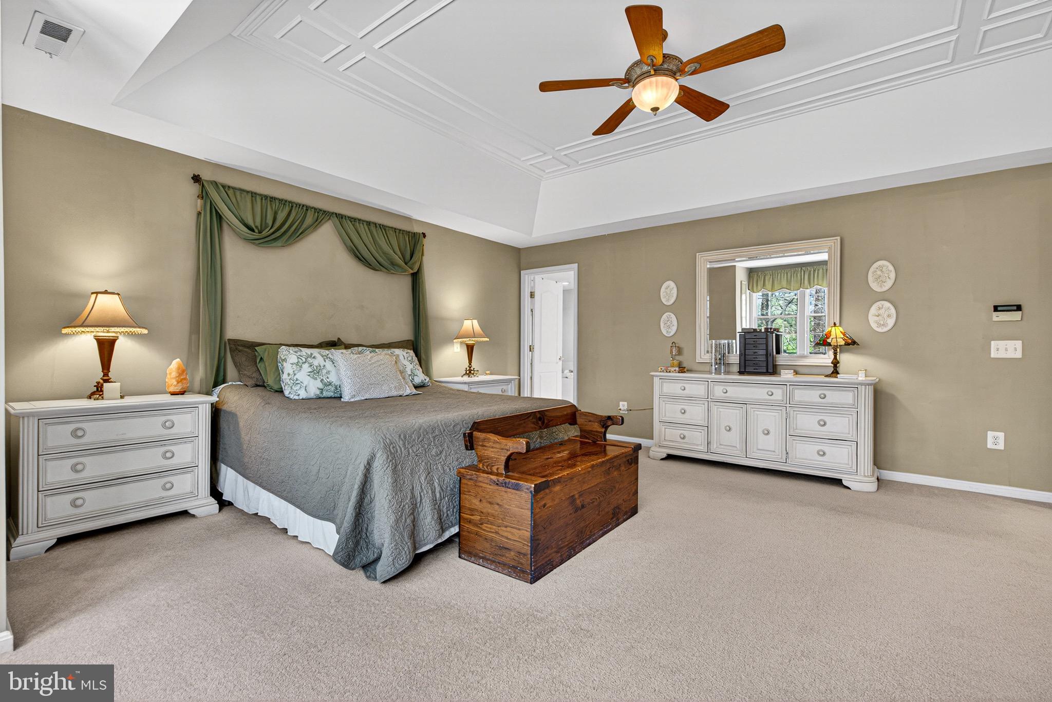 VINEYARD OAK NORTH - Residential