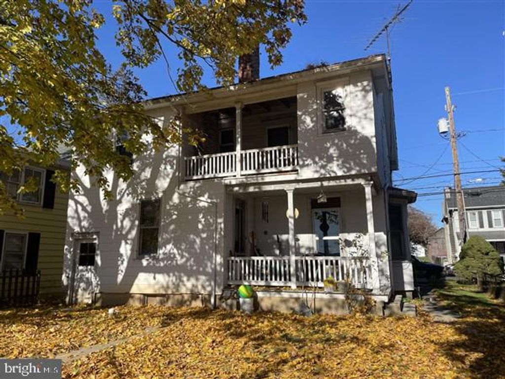 Photo of 944 W Main Street, Mount Joy, PA 17552 (MLS # PALA2043966)