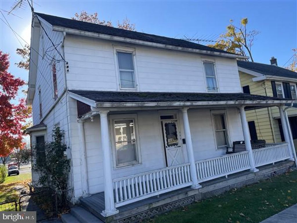 Photo of 944 W Main Street, Mount Joy, PA 17552 (MLS # PALA2043966)