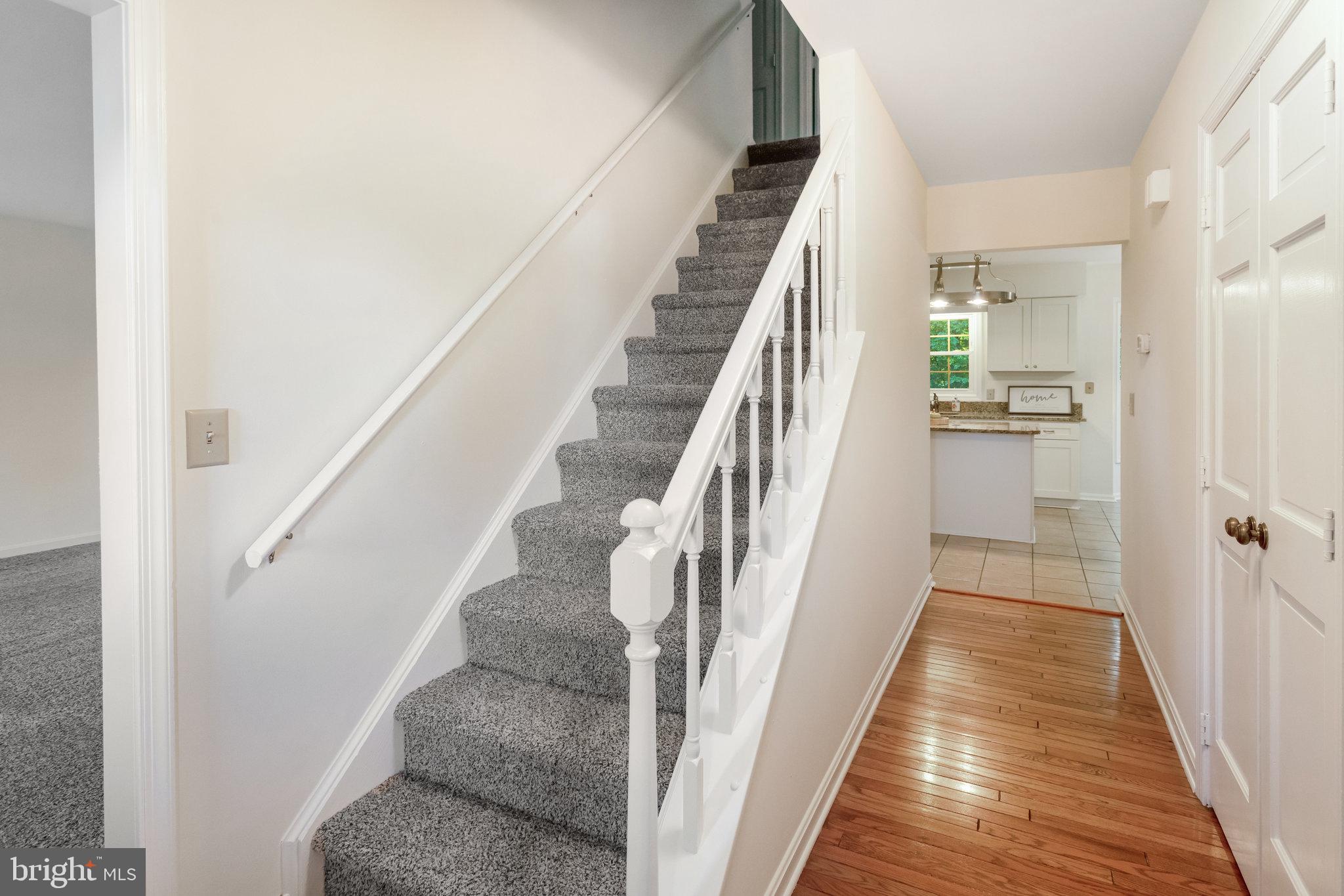 VISTA WOODS - Residential