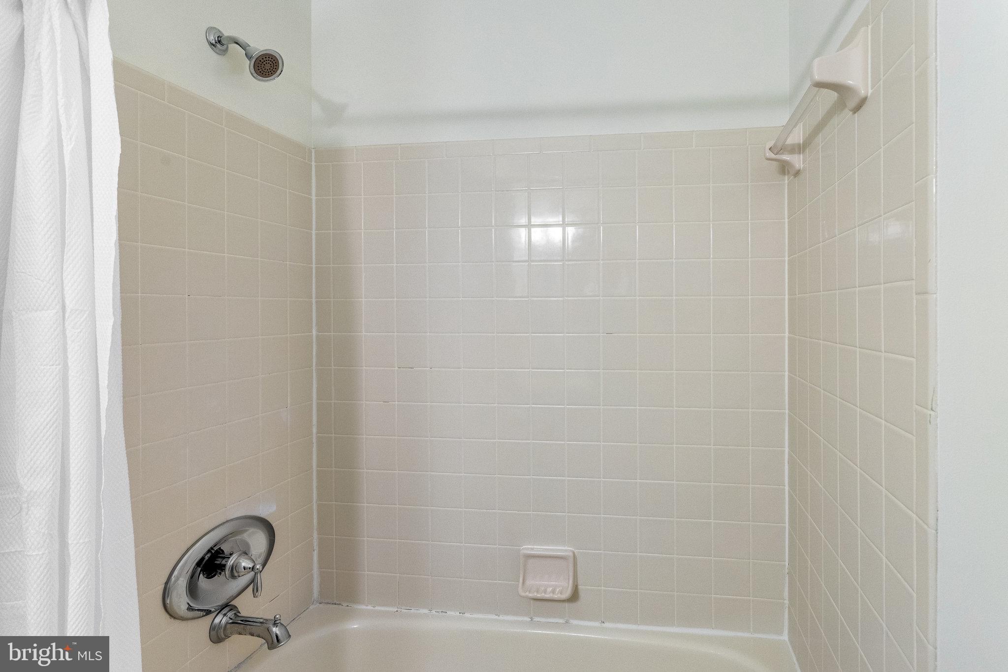 VISTA WOODS - Residential