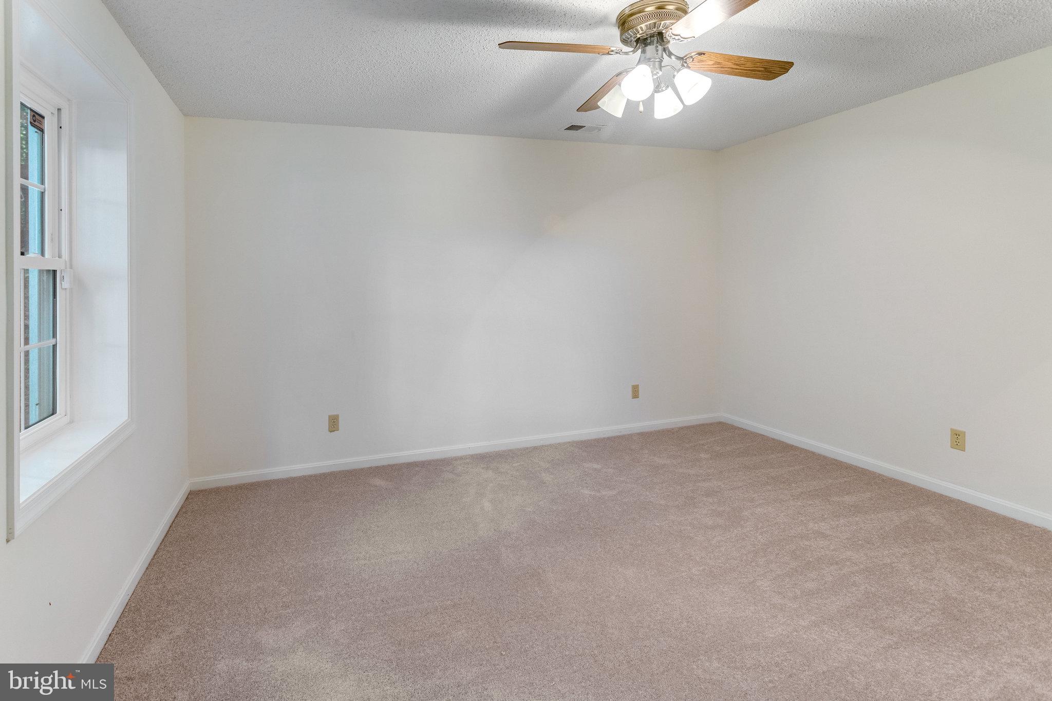 VISTA WOODS - Residential