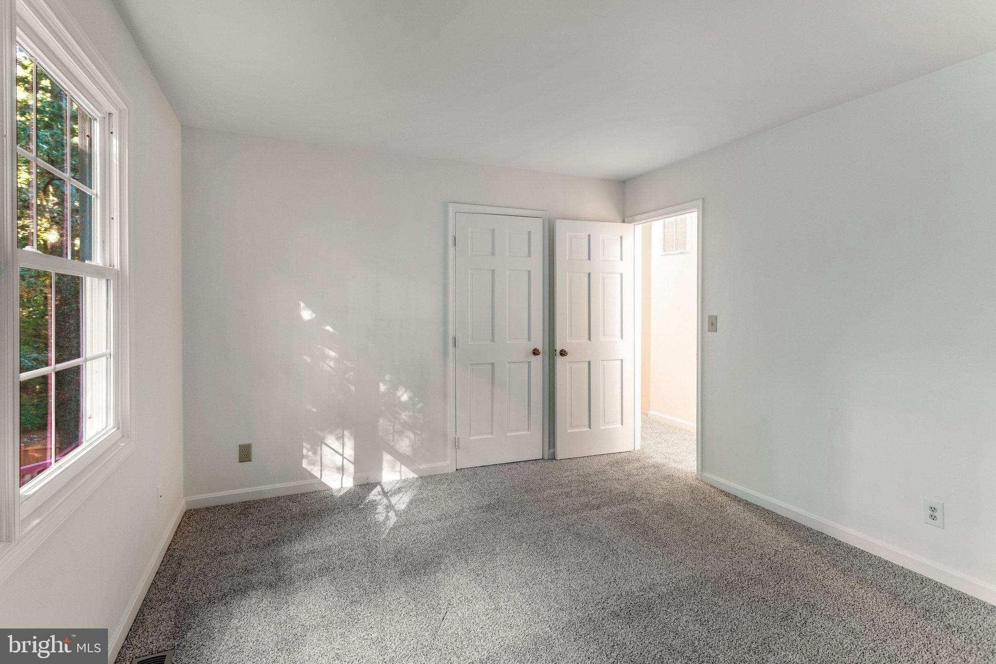 VISTA WOODS - Residential