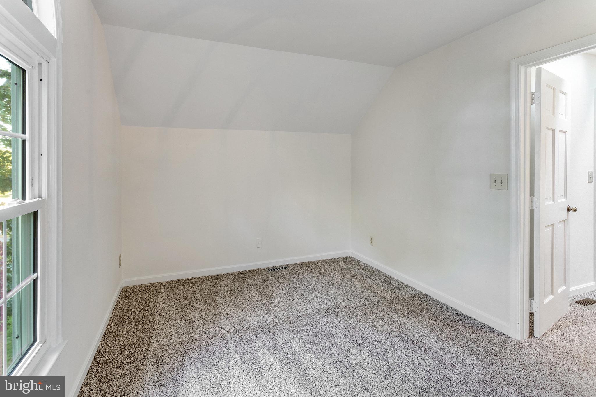 VISTA WOODS - Residential