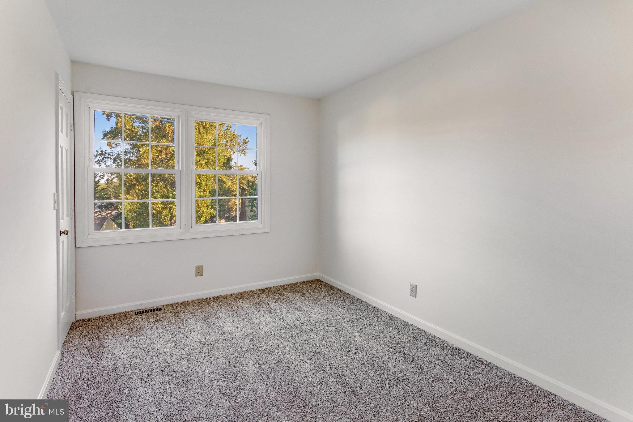 VISTA WOODS - Residential