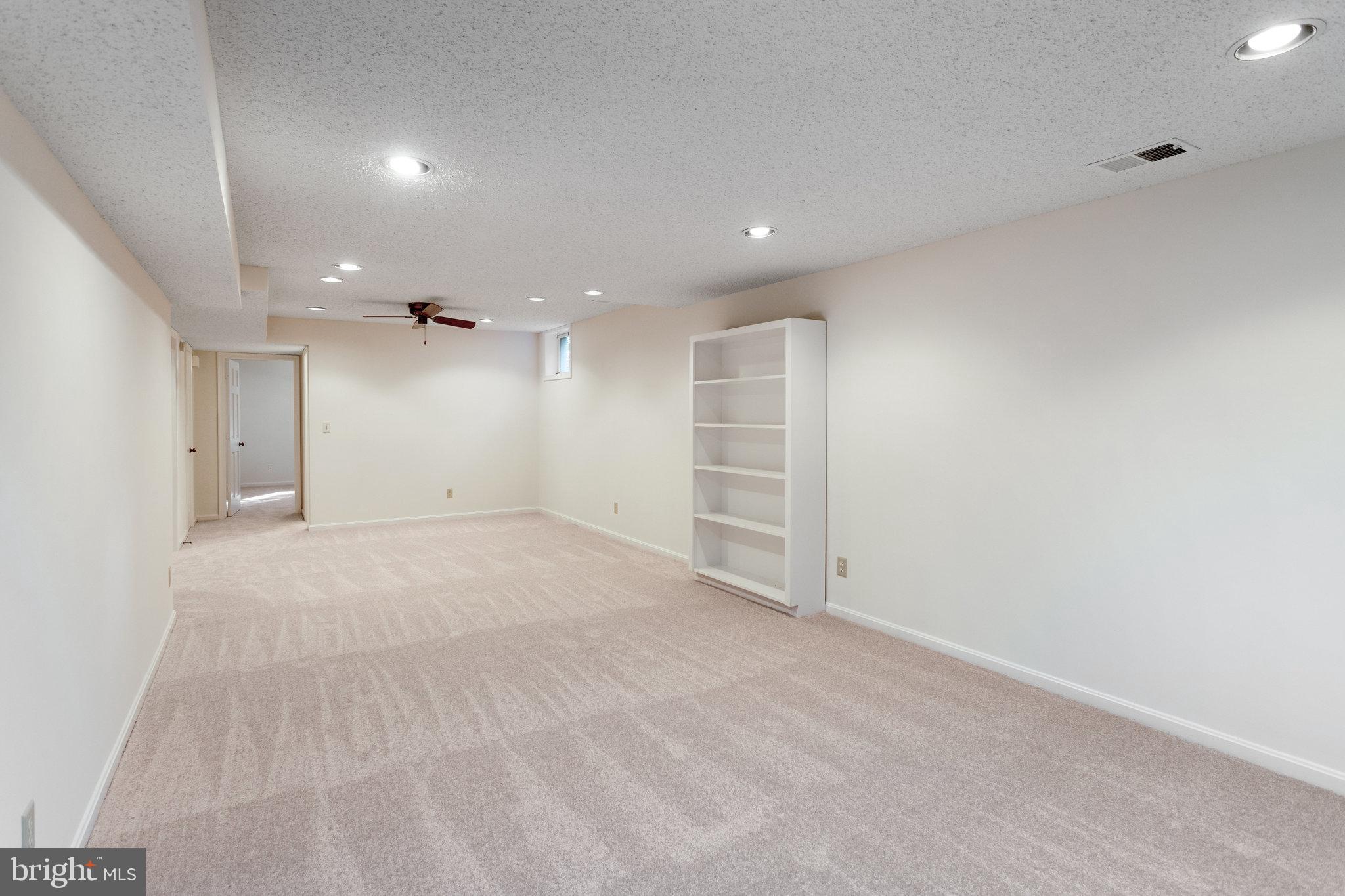 VISTA WOODS - Residential