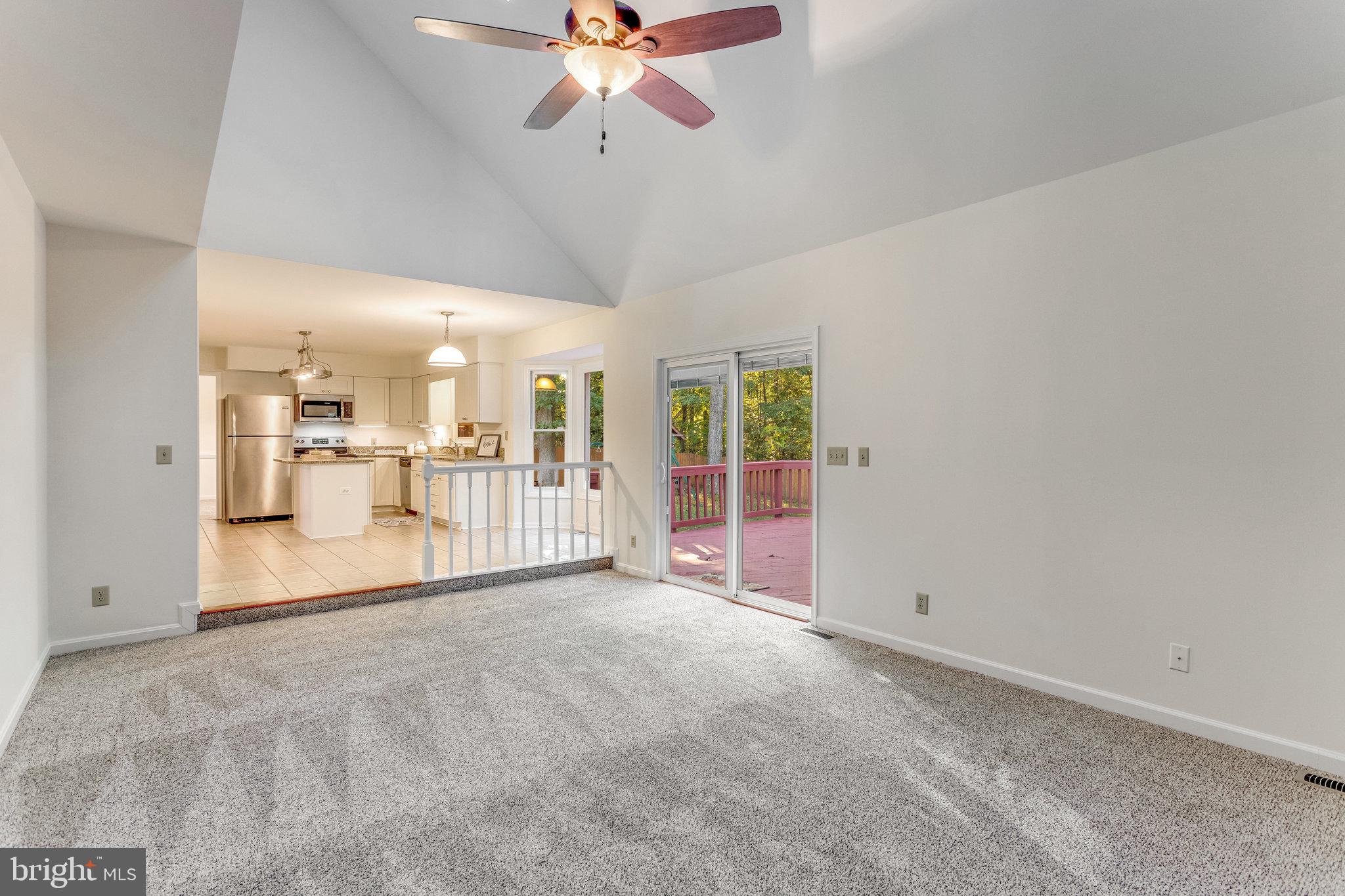 VISTA WOODS - Residential