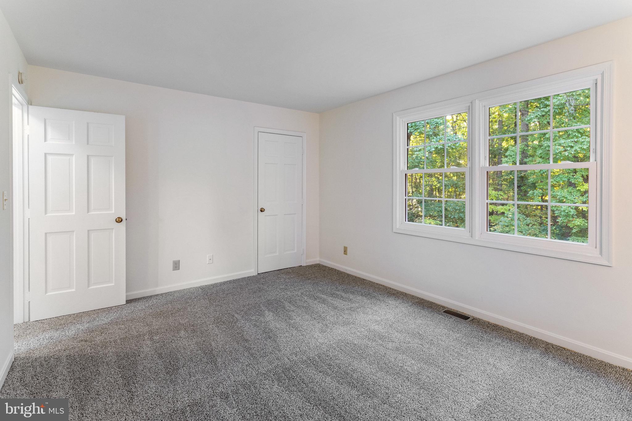 VISTA WOODS - Residential