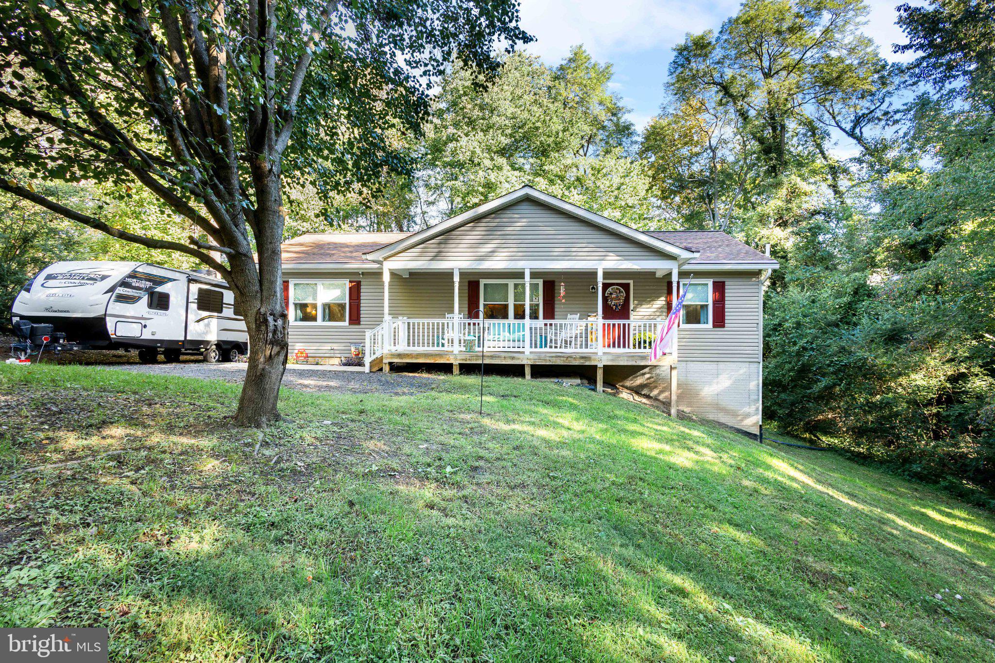 10231 ROOSEVELT LANE