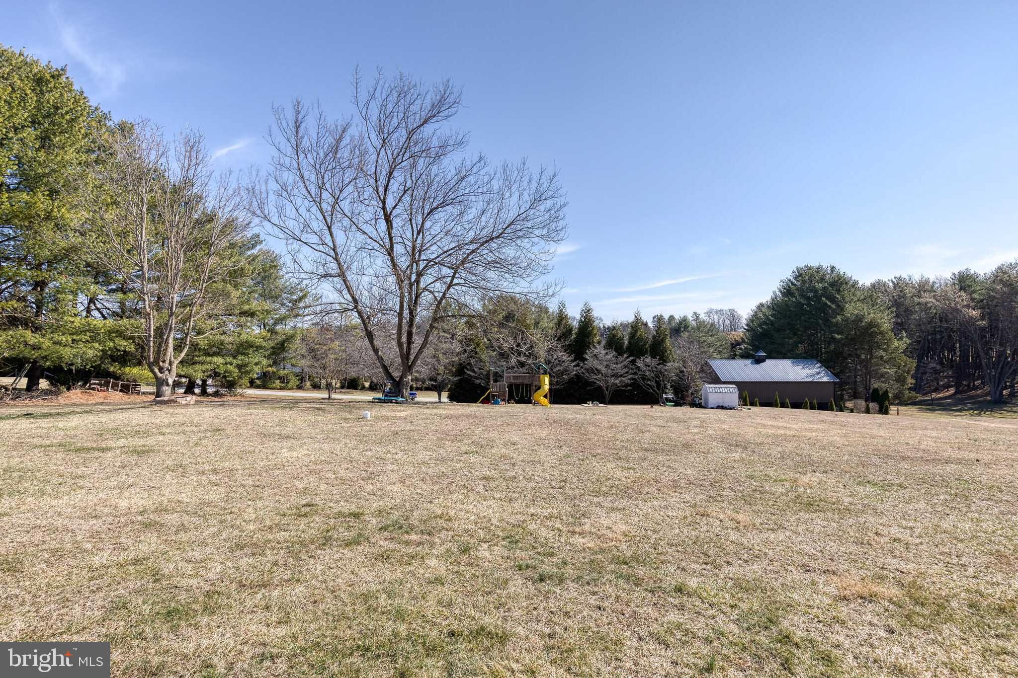 HAMPSTEAD - Residential