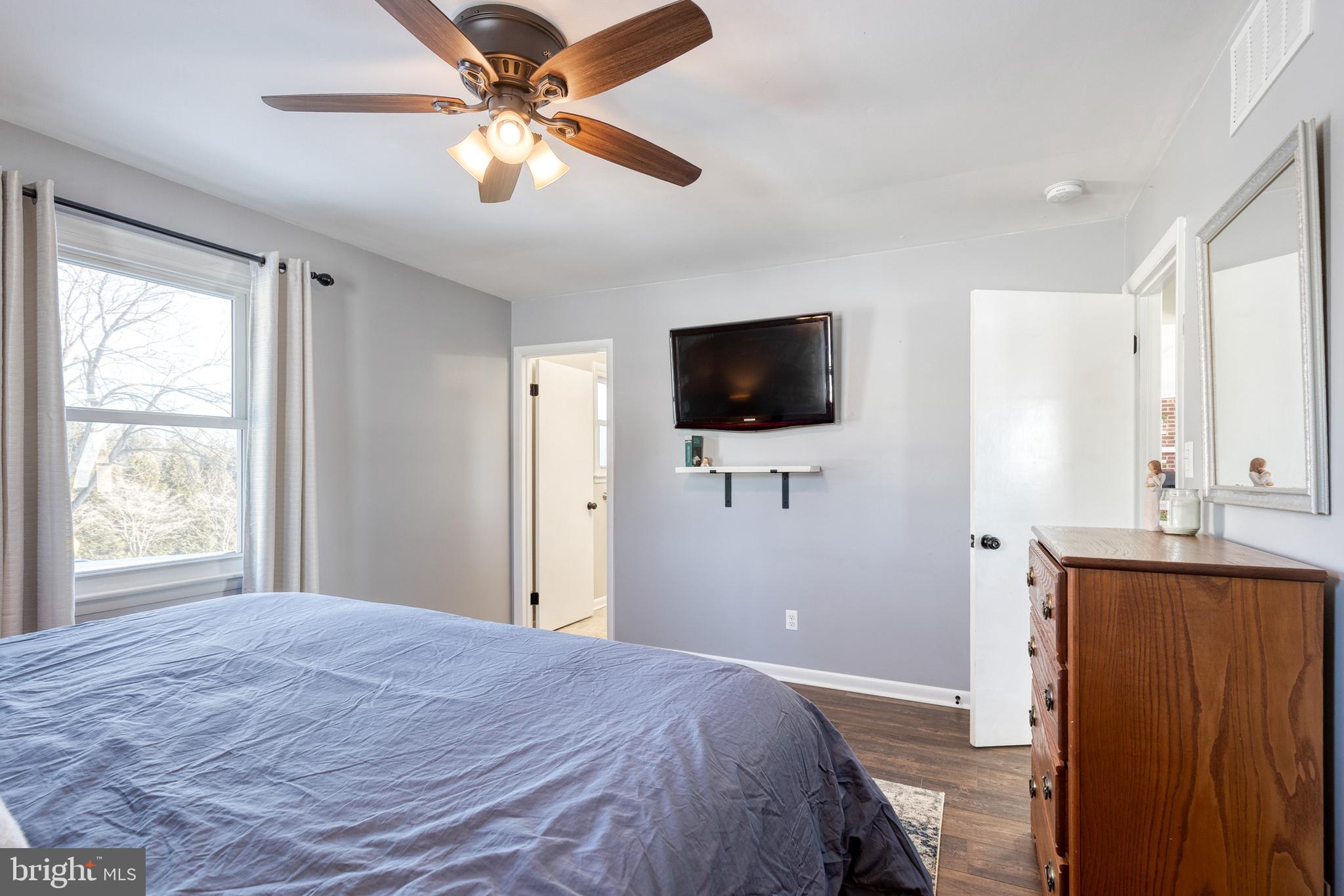 HAMPSTEAD - Residential