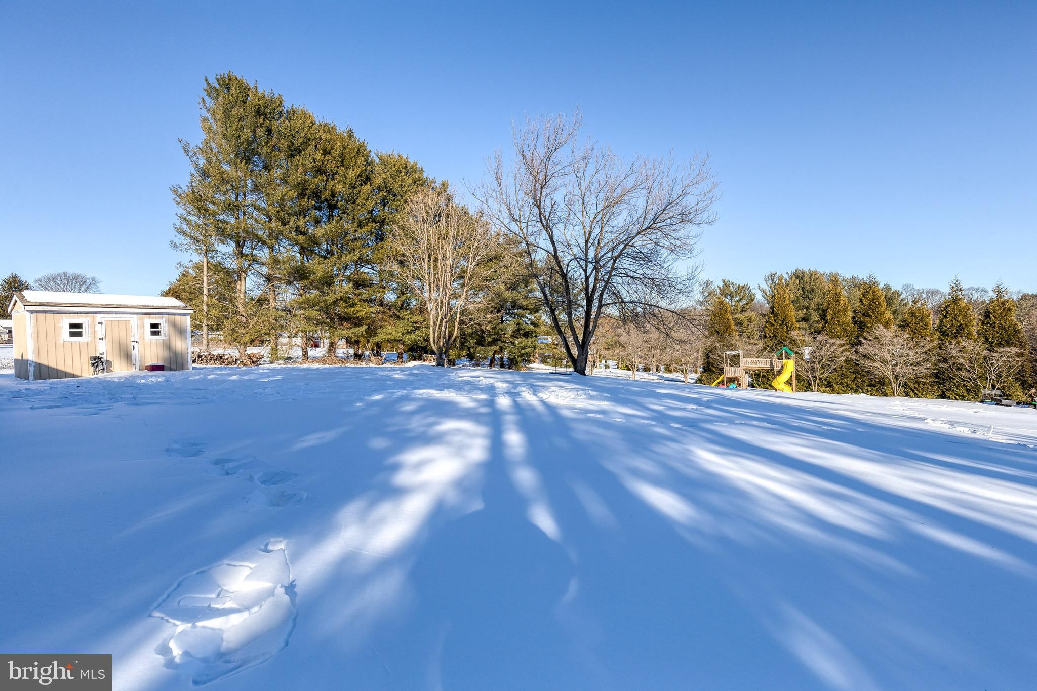 HAMPSTEAD - Residential