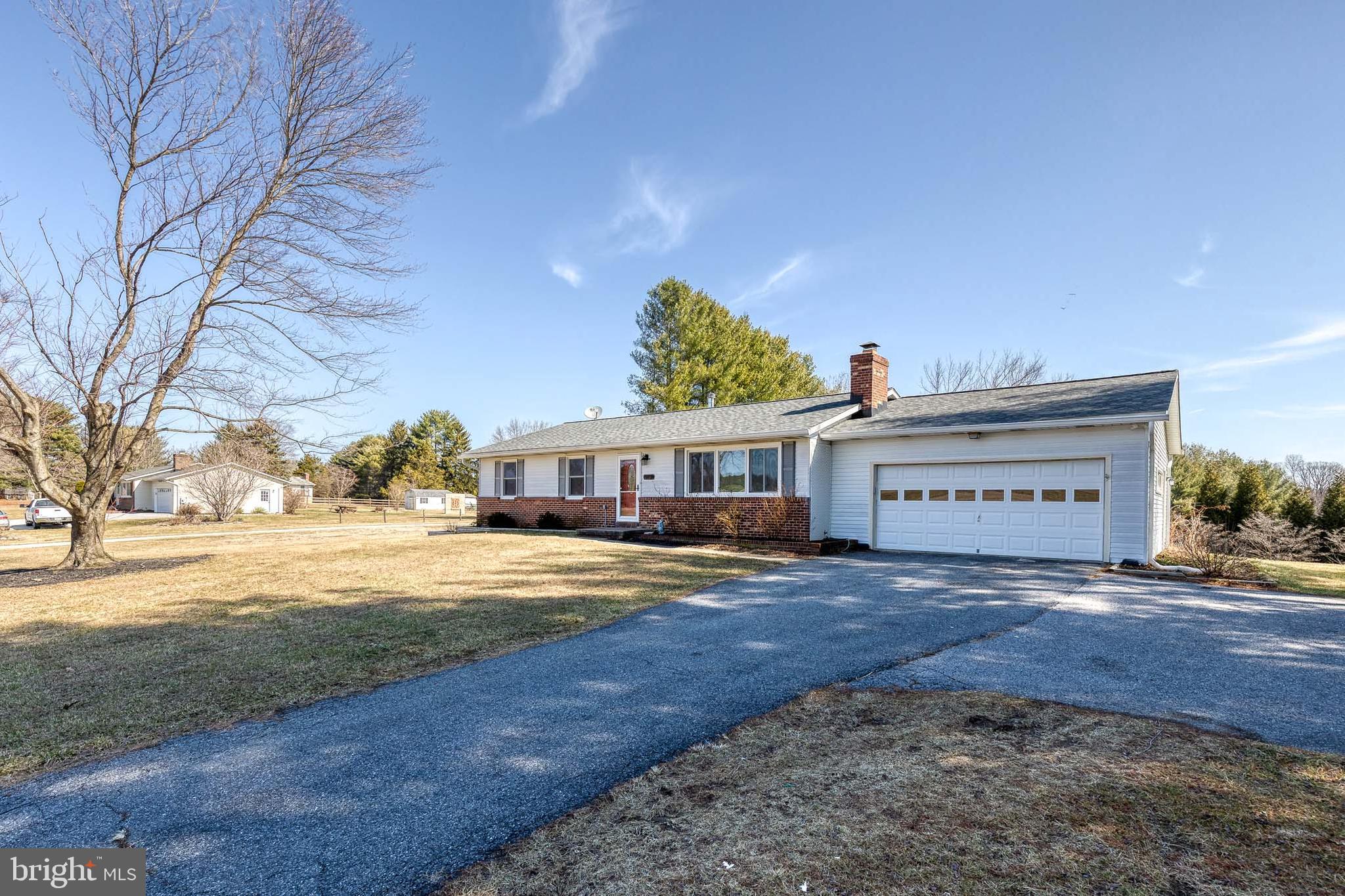 HAMPSTEAD - Residential