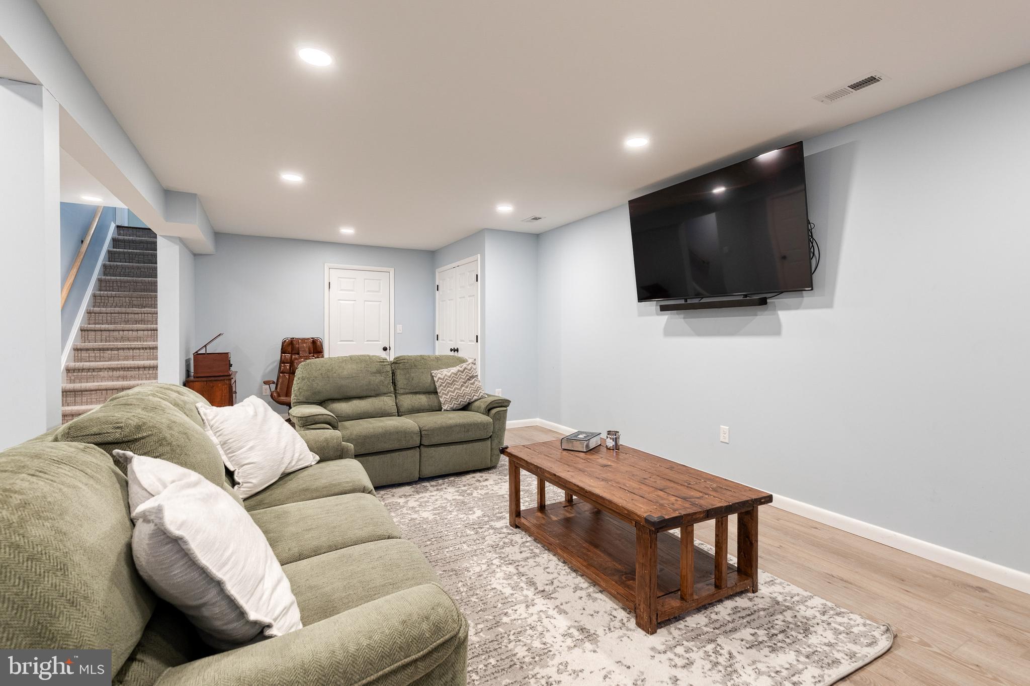 HAMPSTEAD - Residential