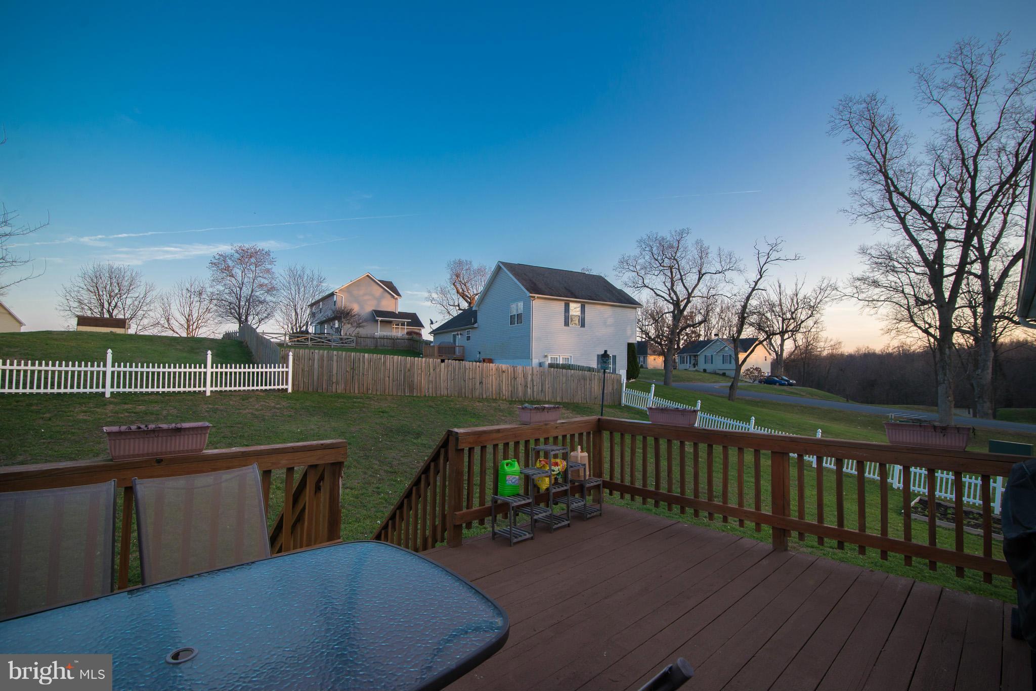 BRIAR RUN - Residential