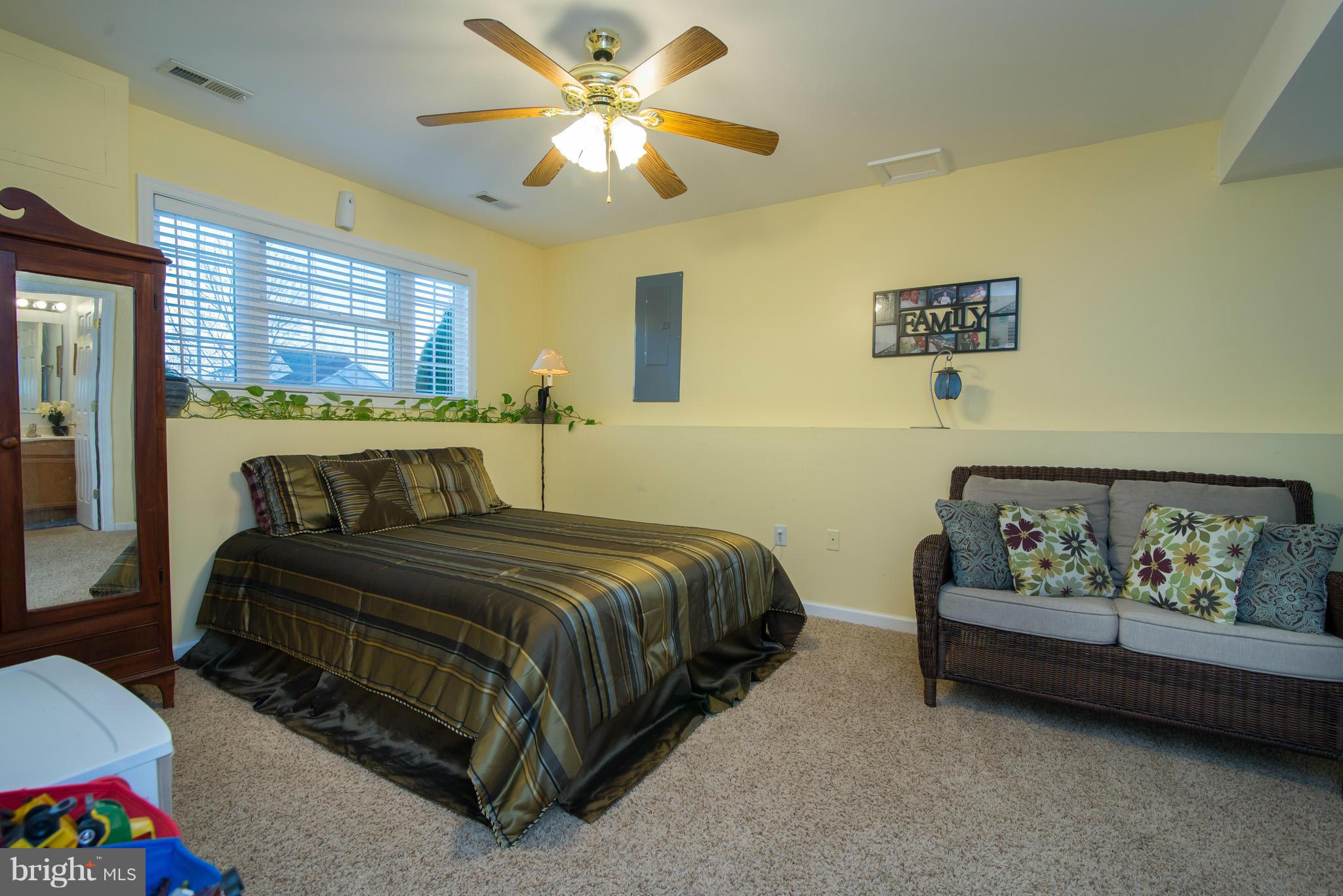 BRIAR RUN - Residential