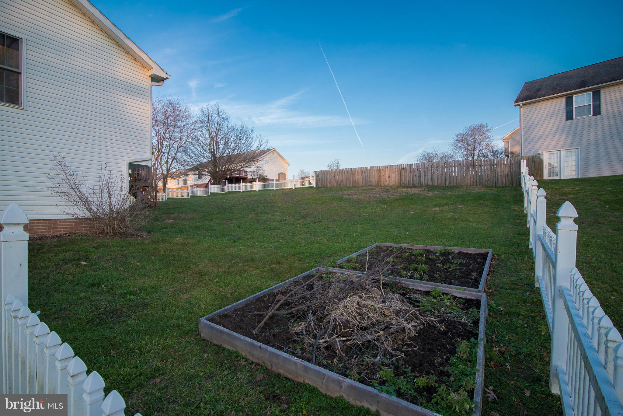 BRIAR RUN - Residential