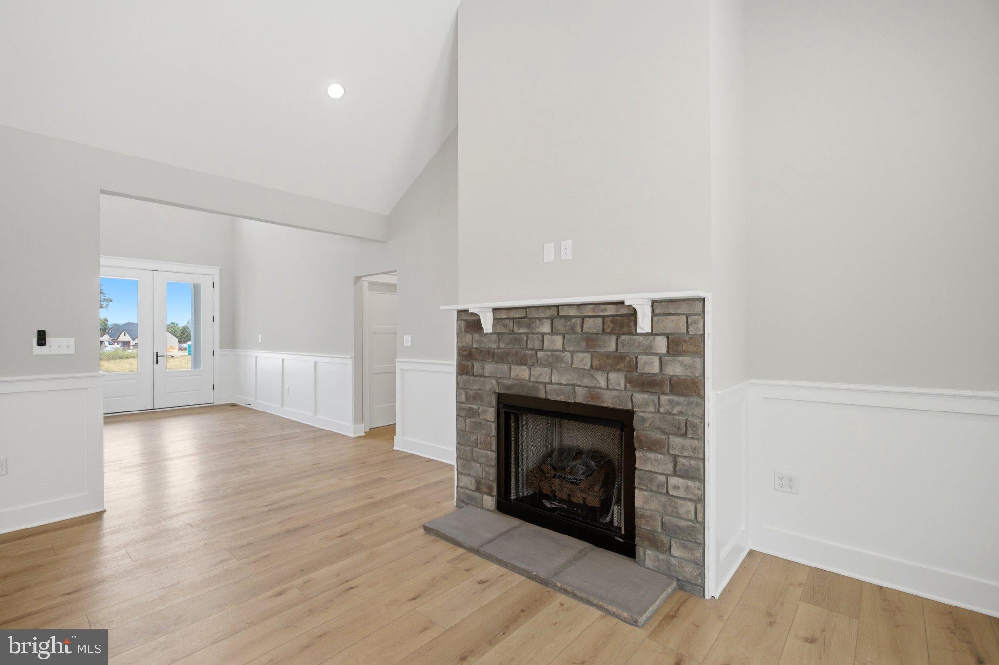 JINGLE BELLS COURT LOT 16N