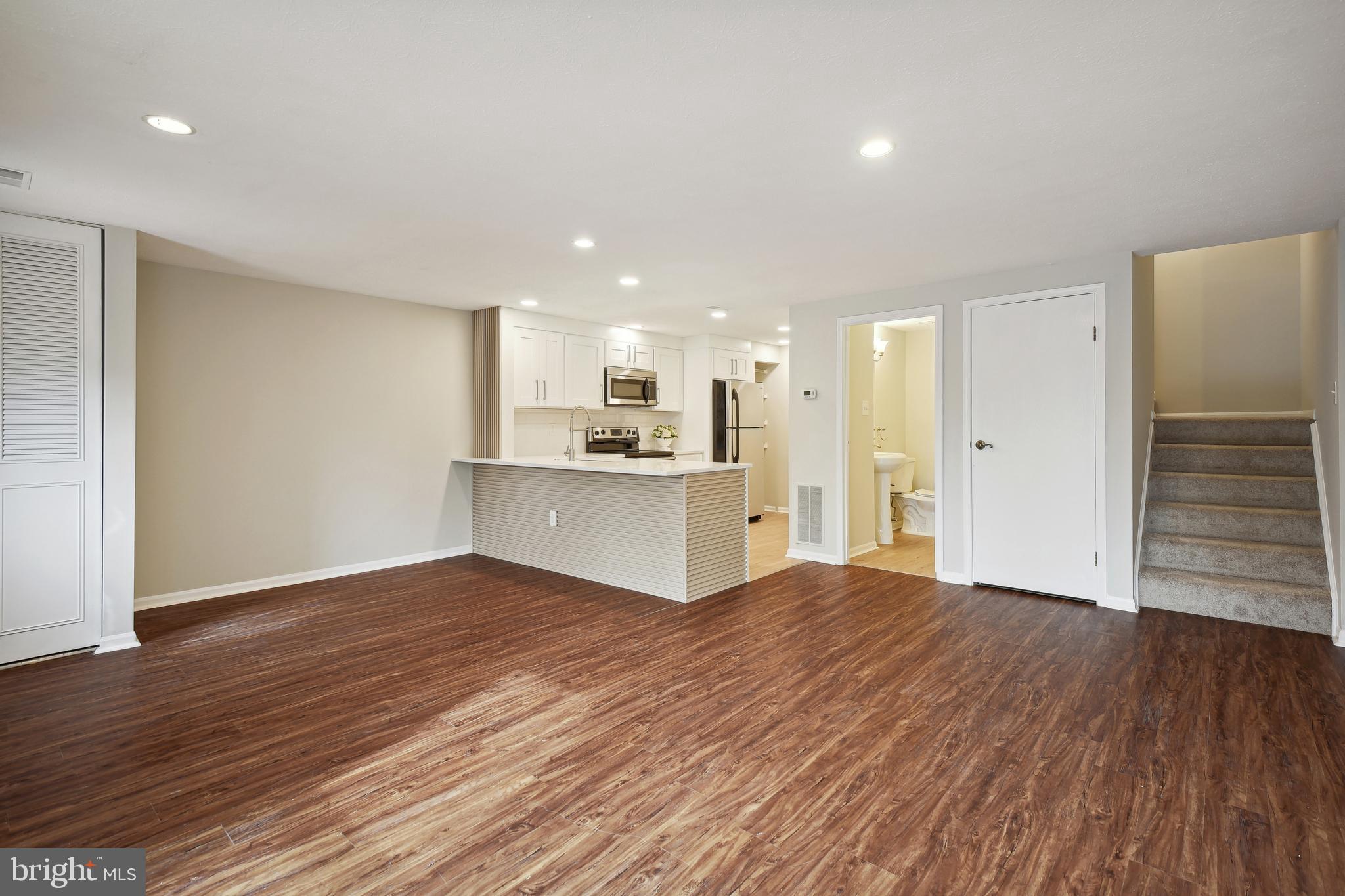 CHURCHILL TOWN SECTOR - Residential