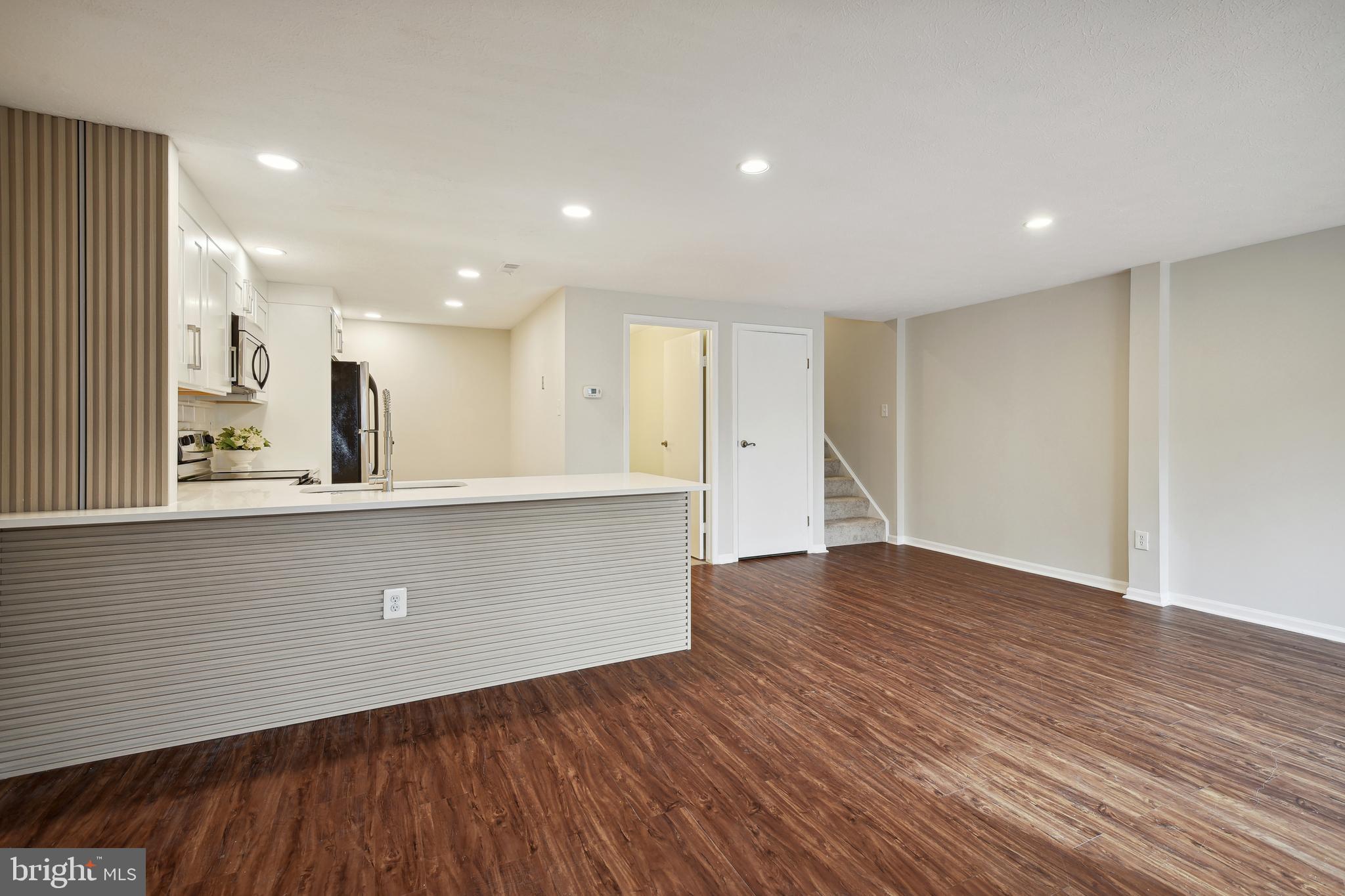 CHURCHILL TOWN SECTOR - Residential