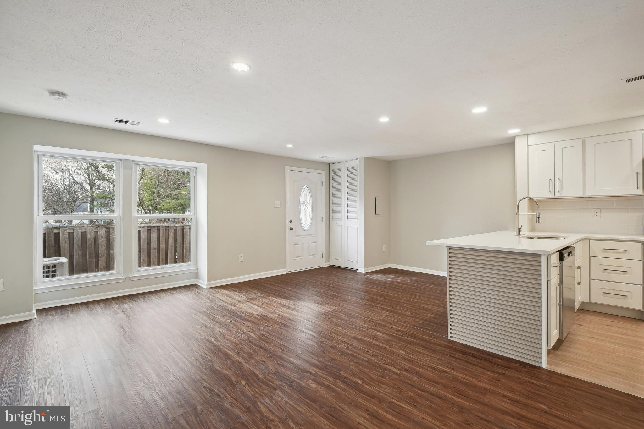 CHURCHILL TOWN SECTOR - Residential