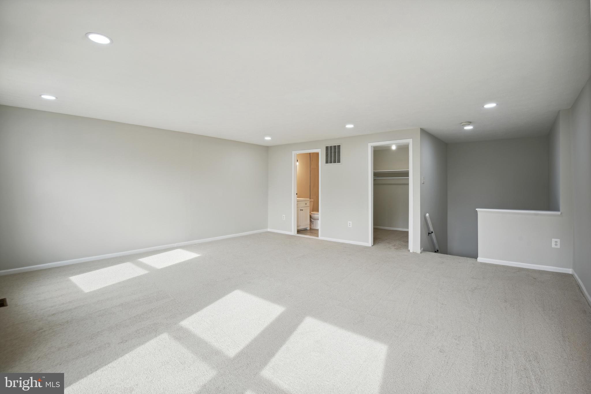 CHURCHILL TOWN SECTOR - Residential