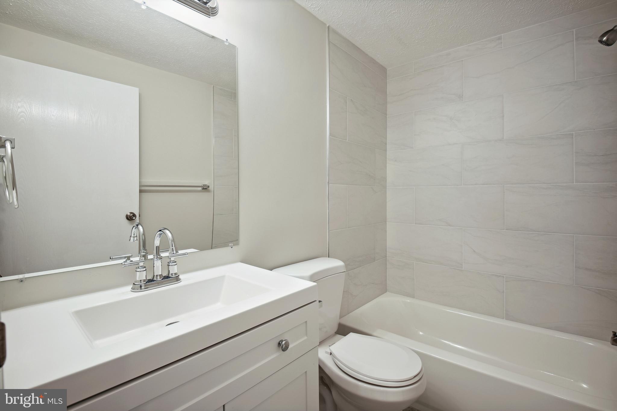 CHURCHILL TOWN SECTOR - Residential