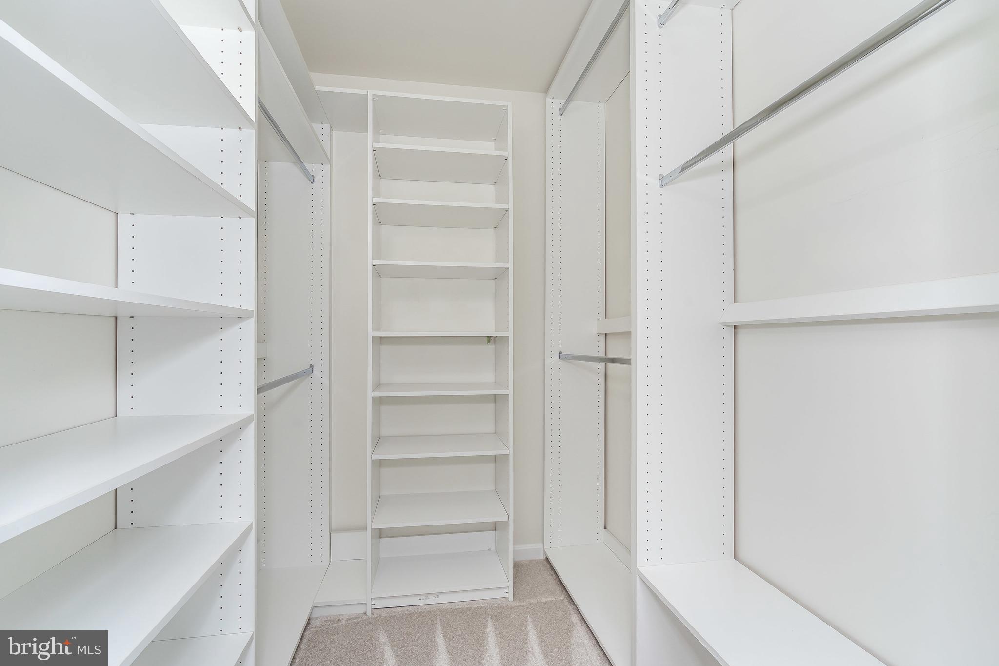 PINEY ORCHARD - Residential