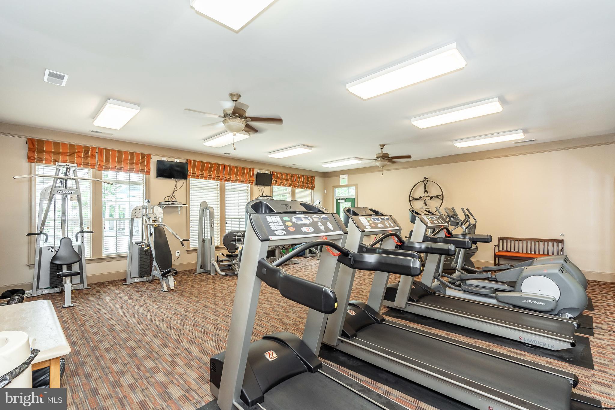 PINEY ORCHARD - Residential