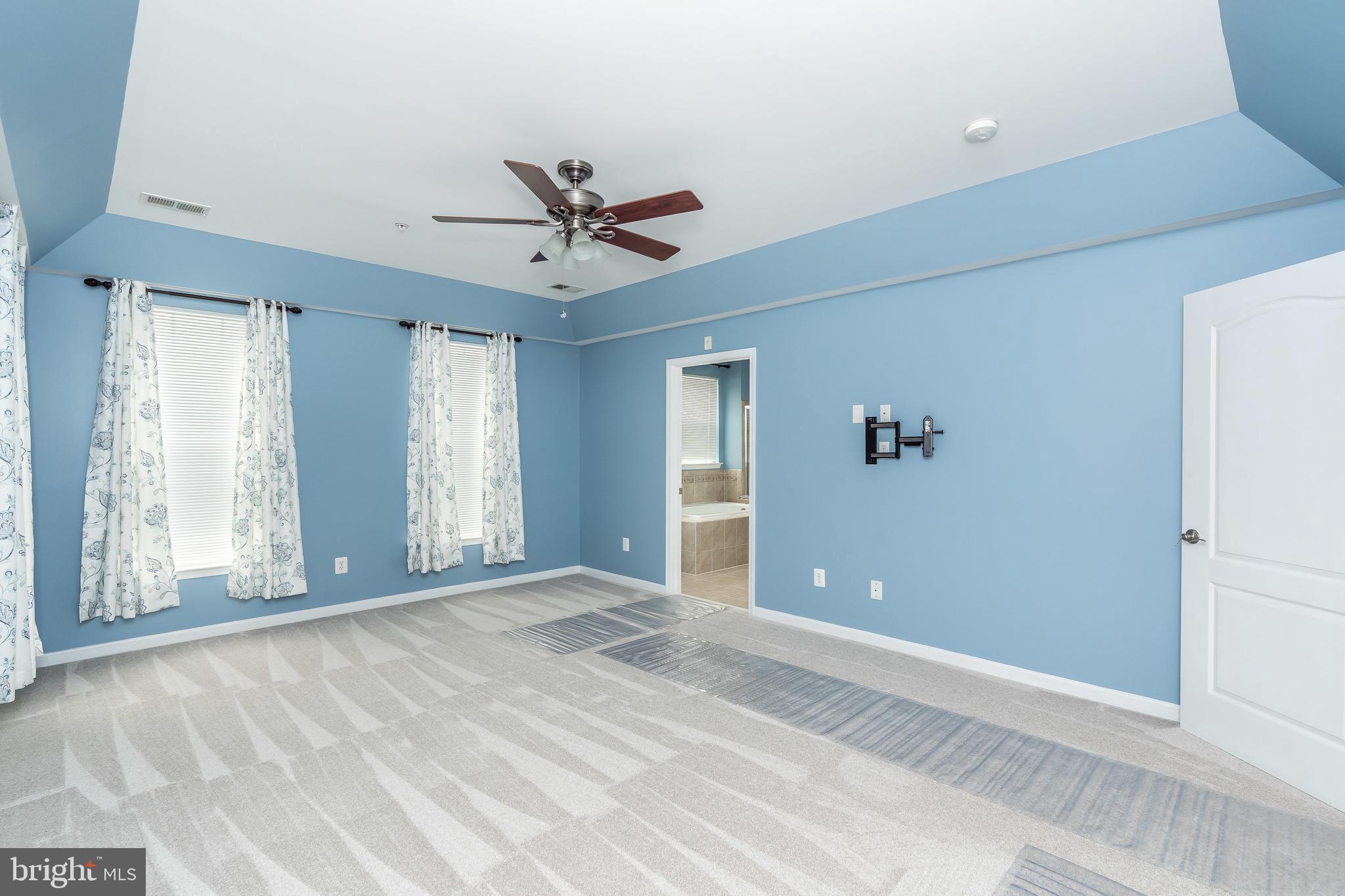 PINEY ORCHARD - Residential