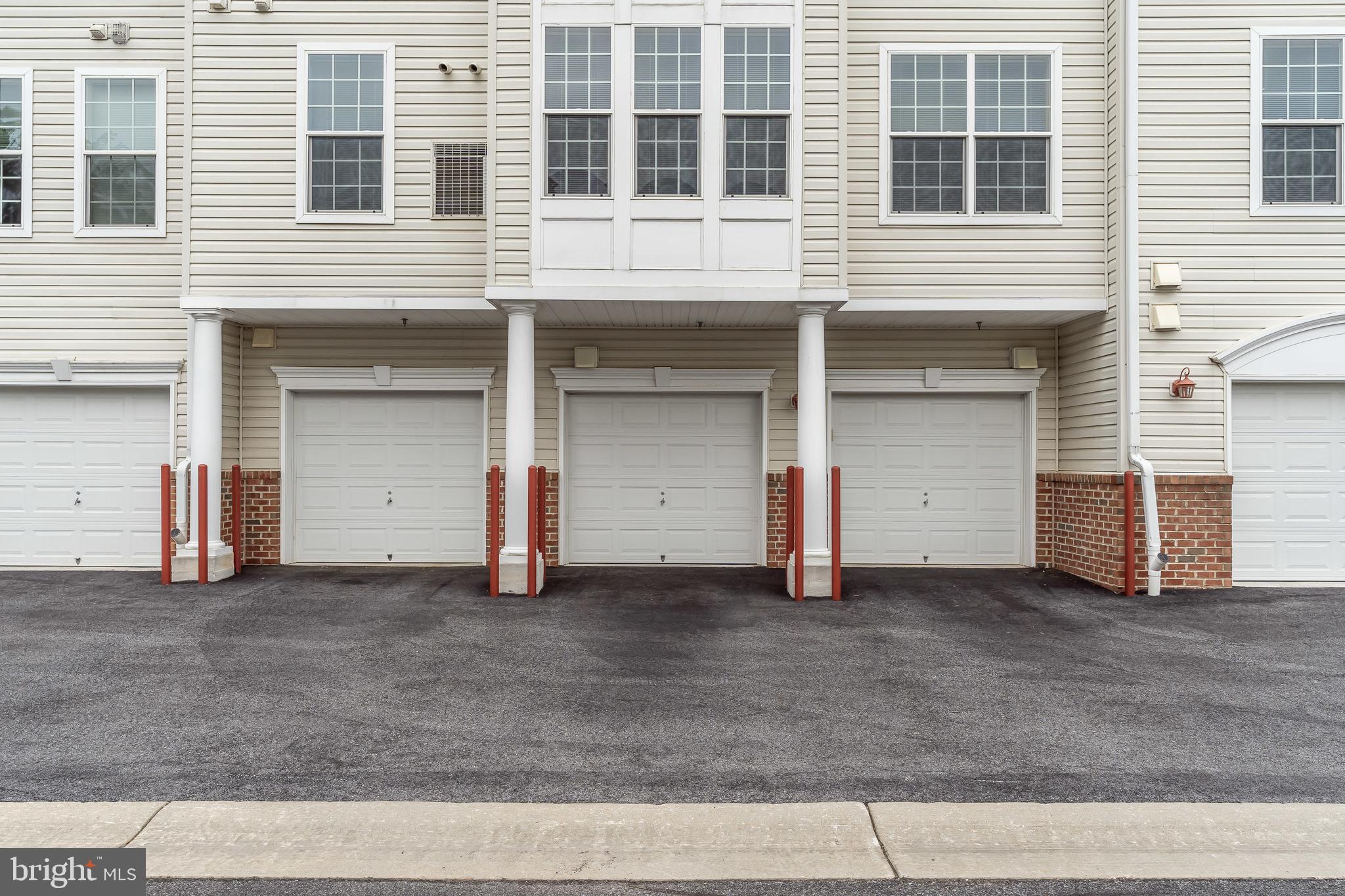 PINEY ORCHARD - Residential