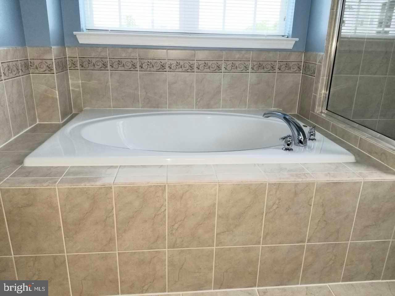 PINEY ORCHARD - Residential