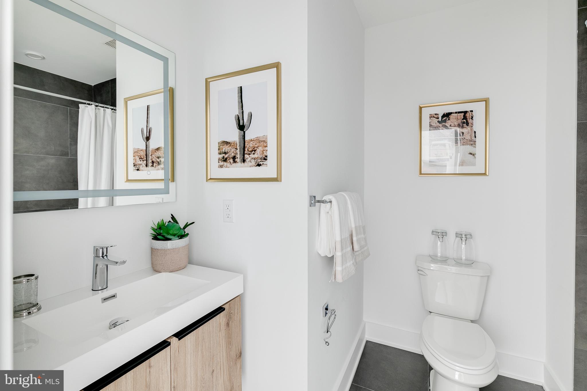 GRADUATE HOSPITAL - Residential Lease