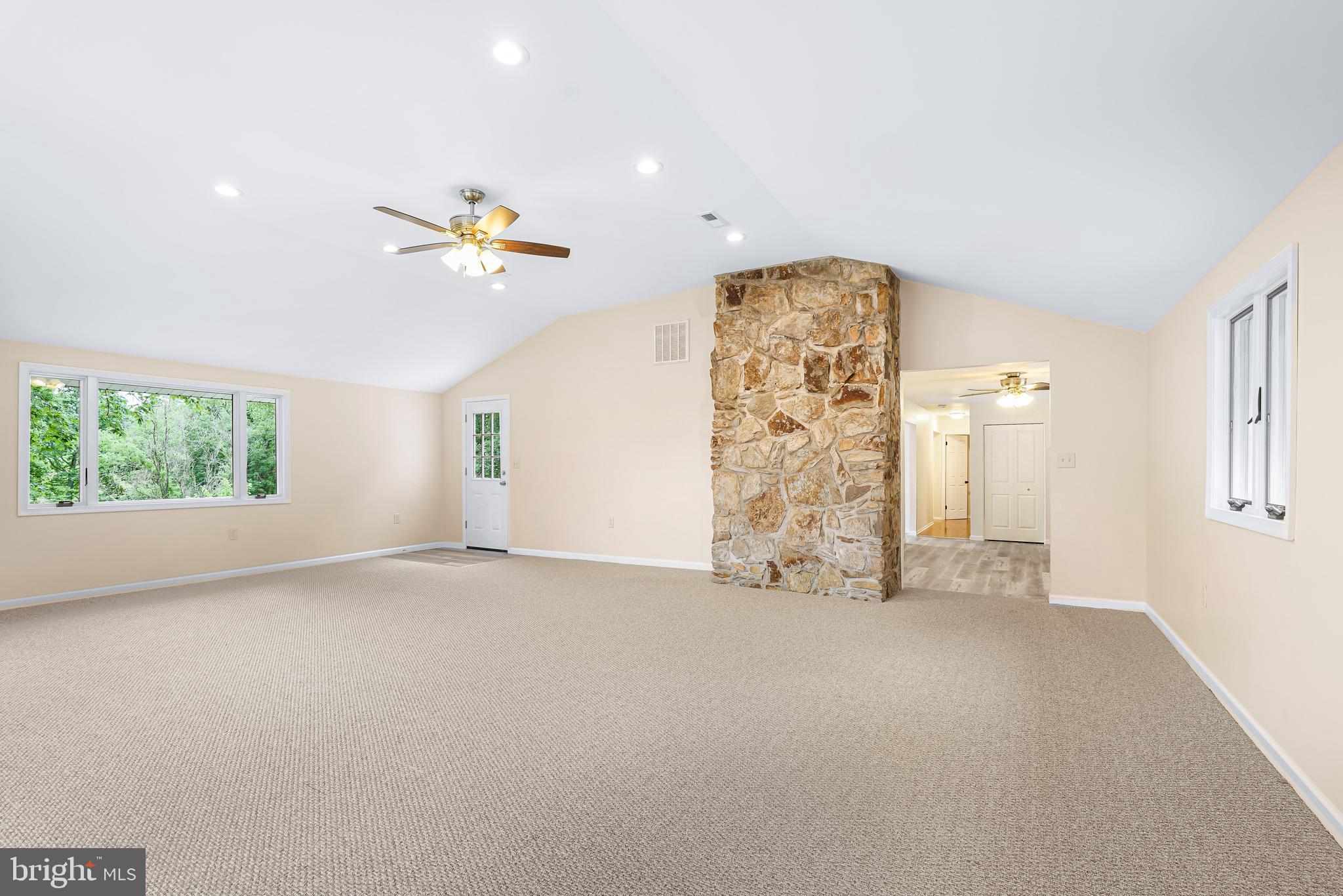 NONAVAILABLE - Residential