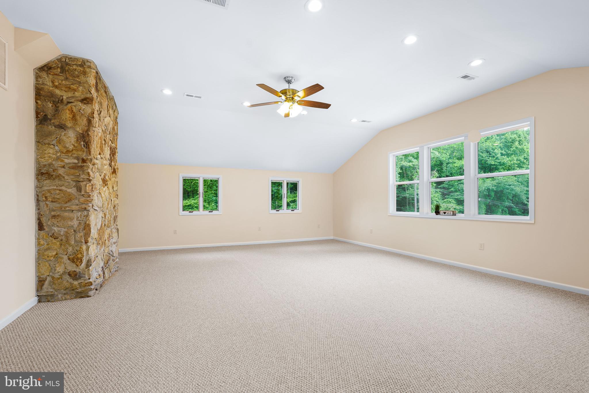 NONAVAILABLE - Residential