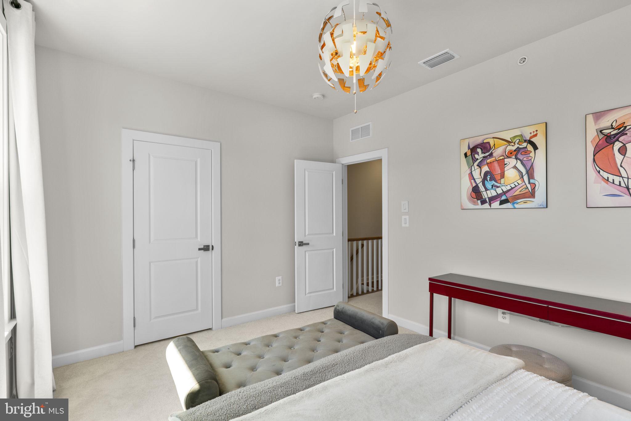 LONGVIEW RIDGE - Residential
