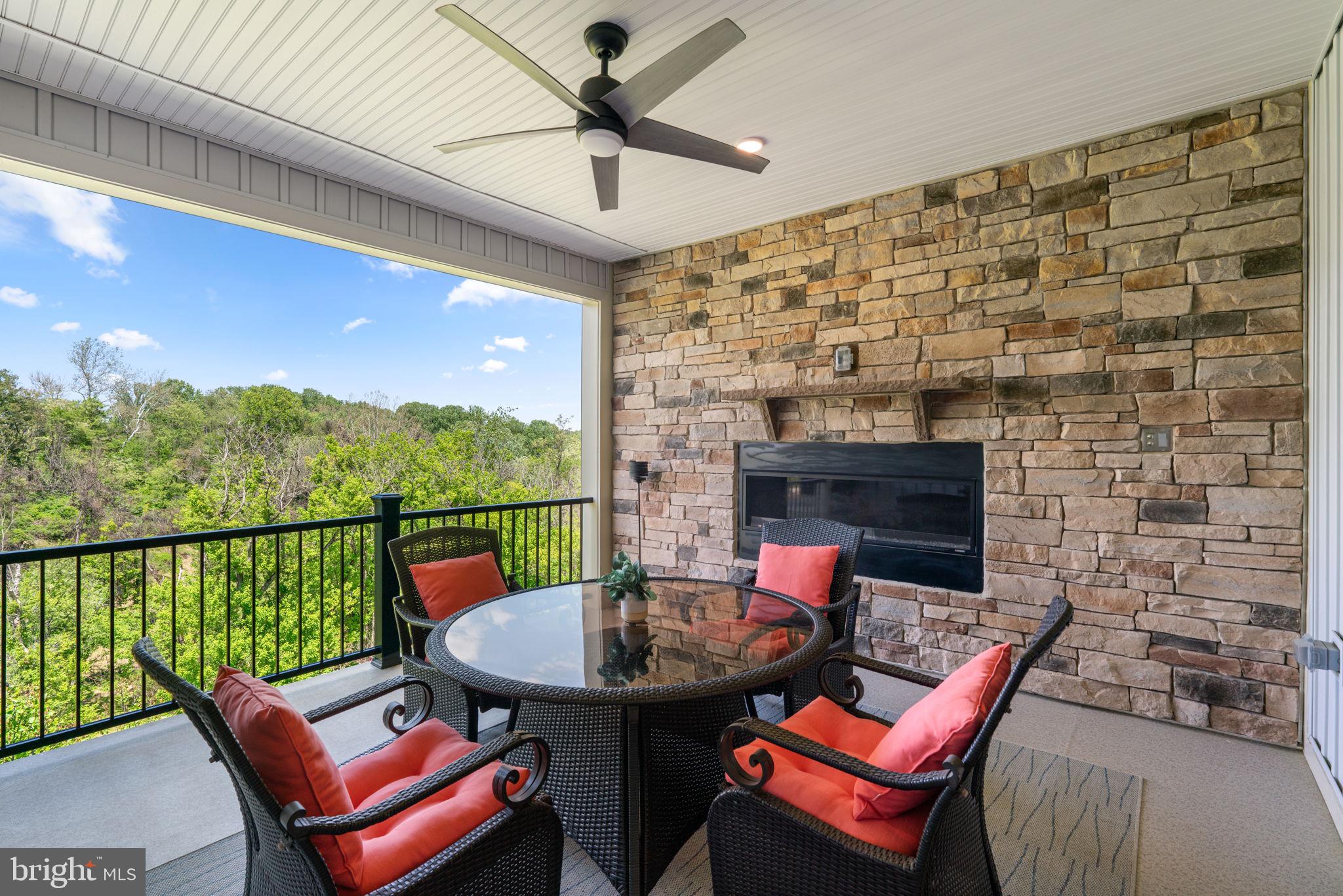 LONGVIEW RIDGE - Residential