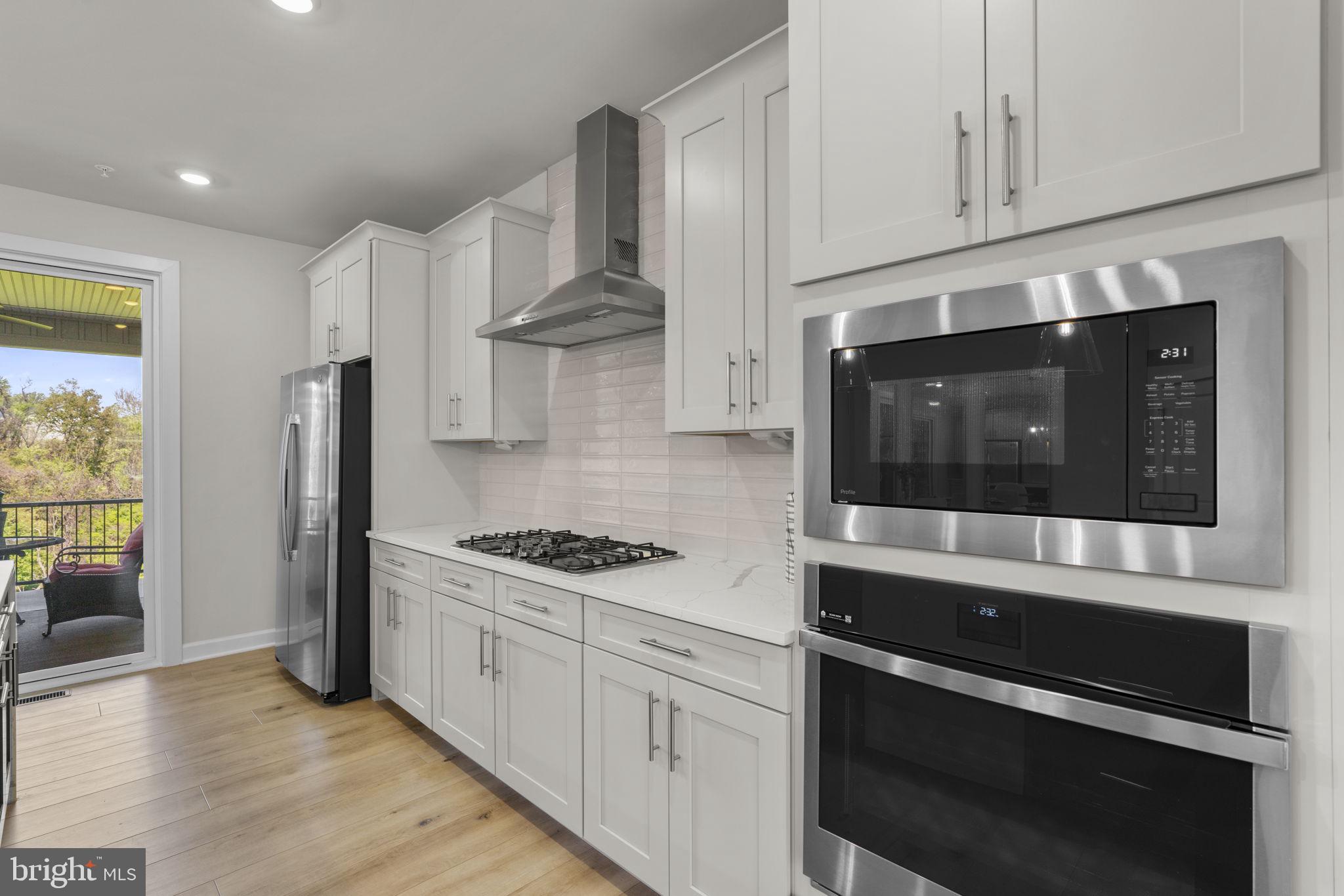 LONGVIEW RIDGE - Residential