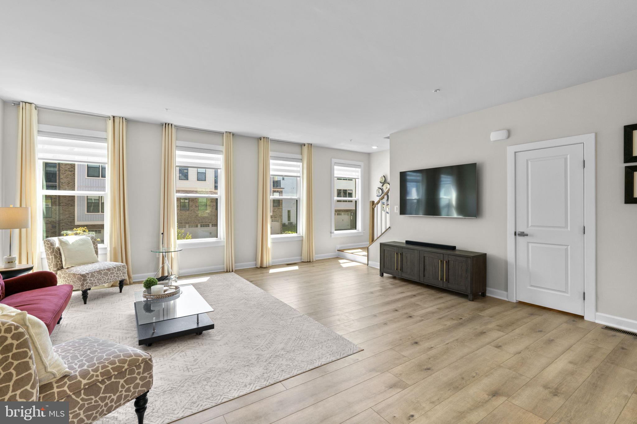 LONGVIEW RIDGE - Residential