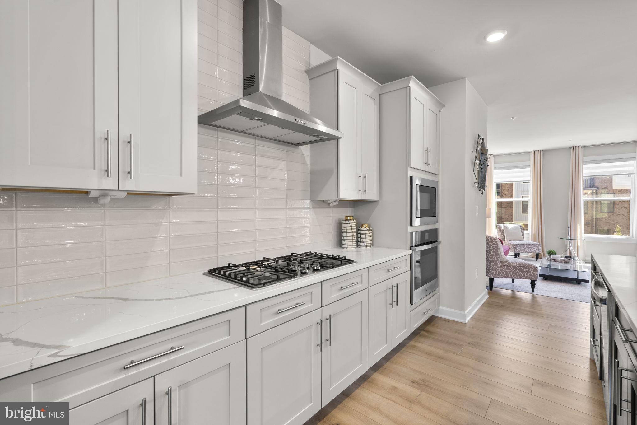 LONGVIEW RIDGE - Residential