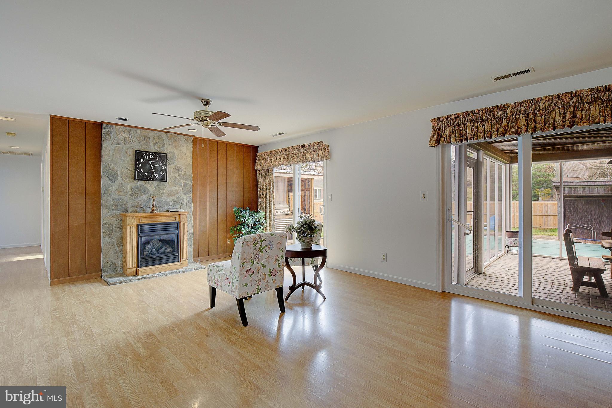 HILLSMERE ESTATES - Residential