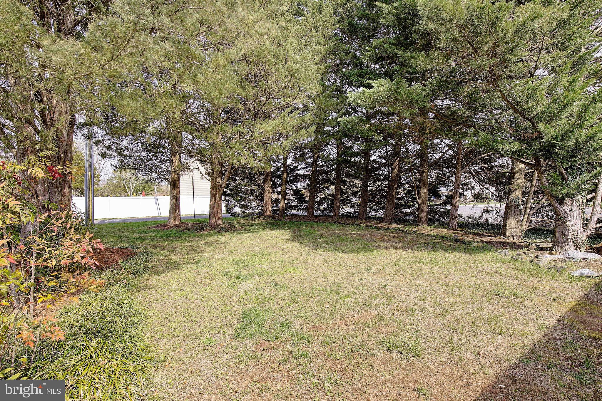 HILLSMERE ESTATES - Residential