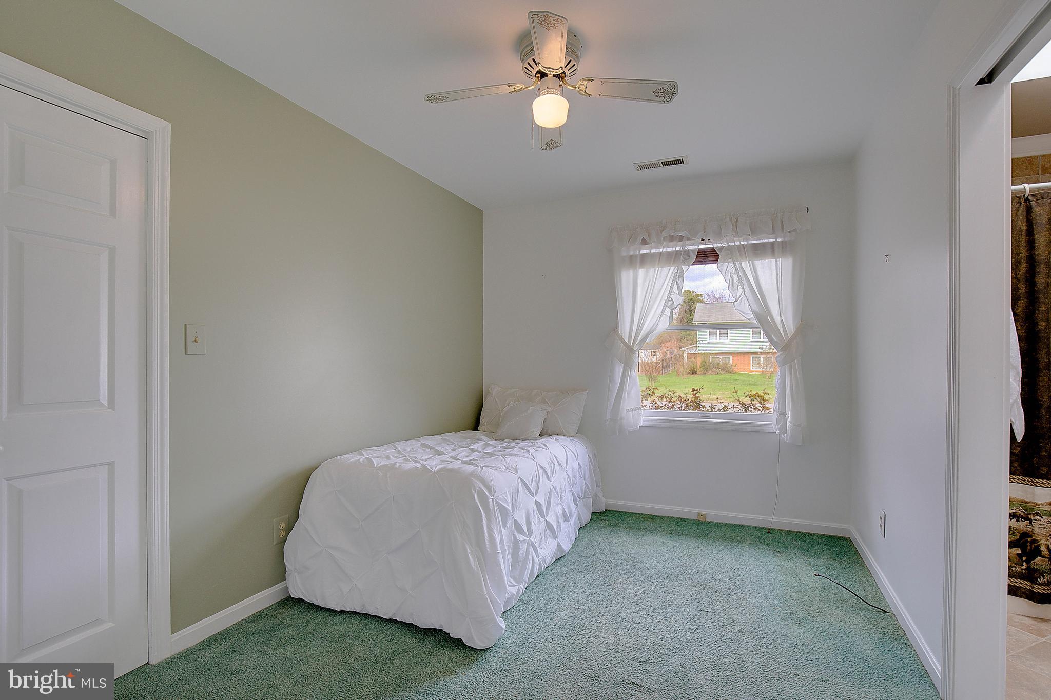 HILLSMERE ESTATES - Residential