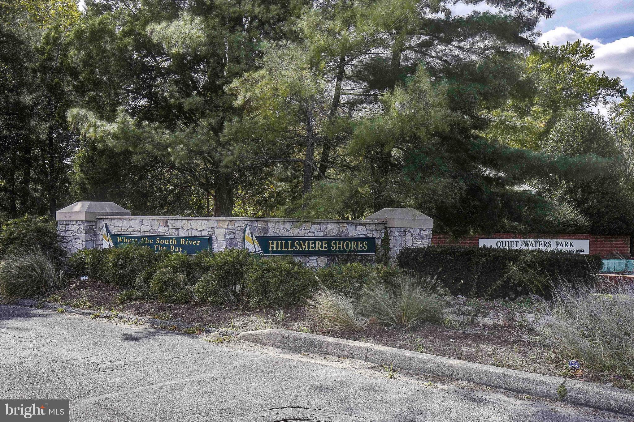 HILLSMERE ESTATES - Residential