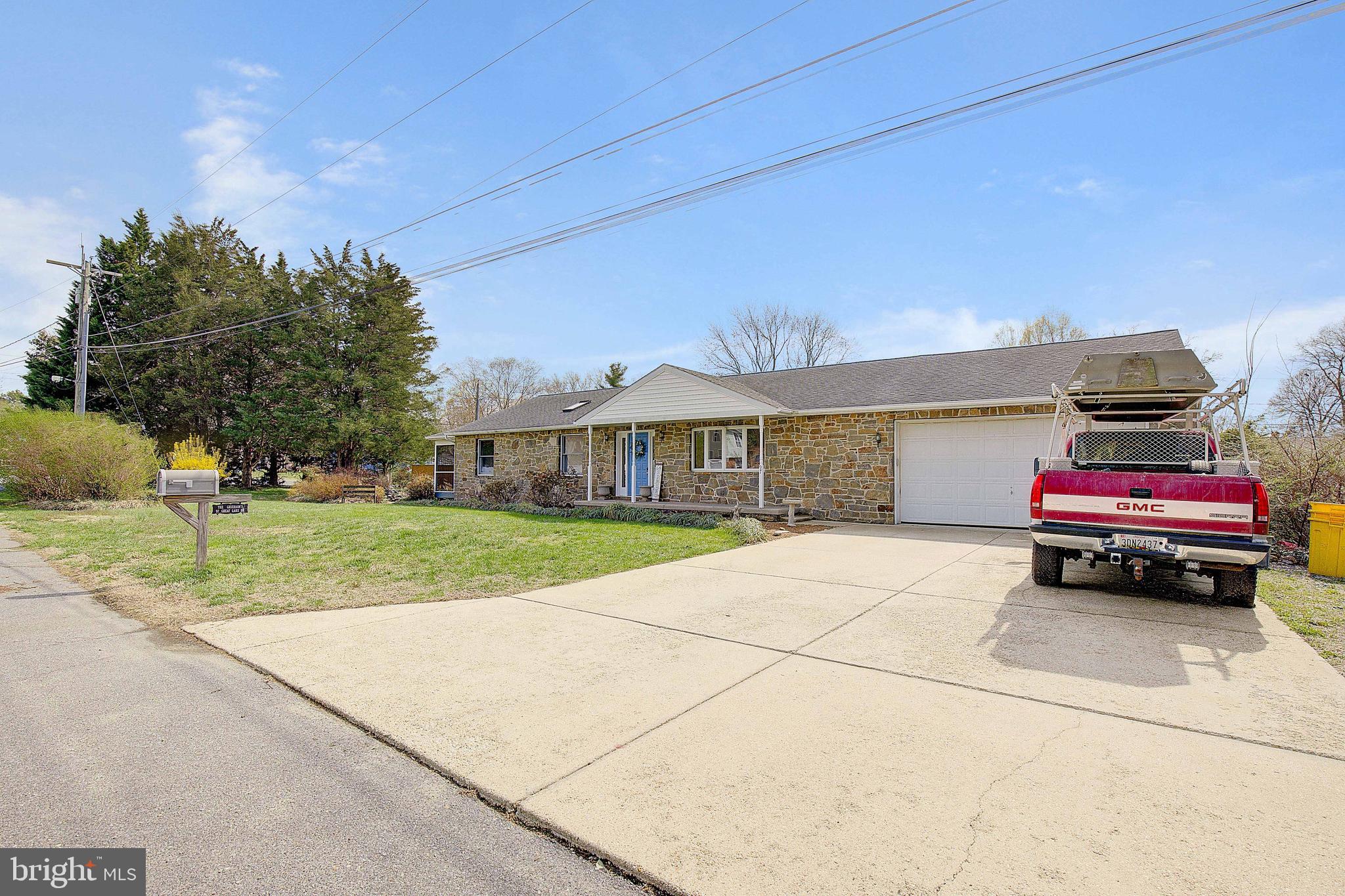 HILLSMERE ESTATES - Residential