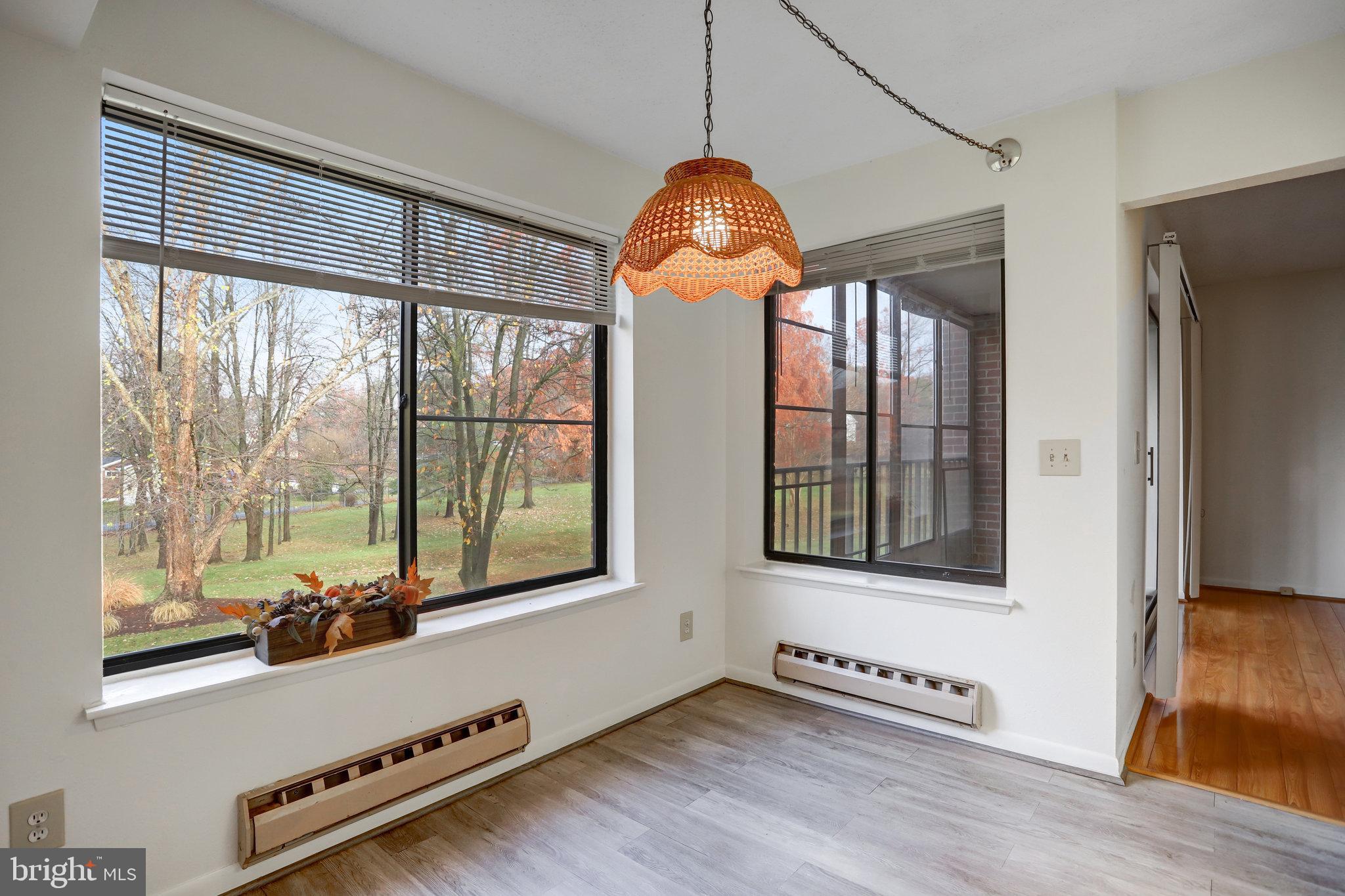 LEISURE WORLD - Residential