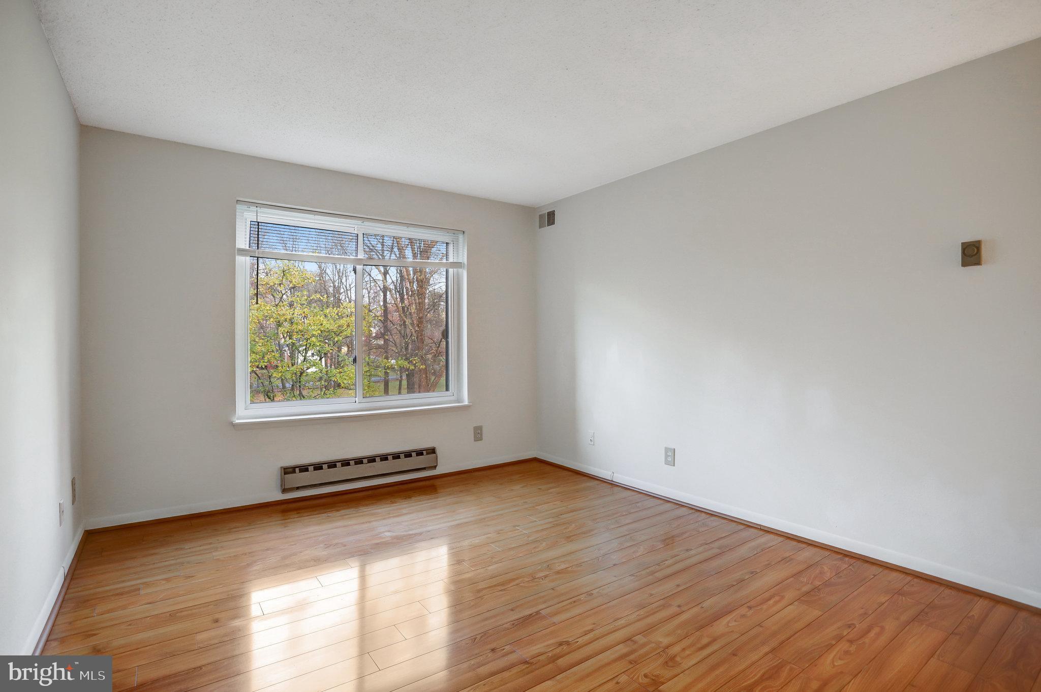 LEISURE WORLD - Residential